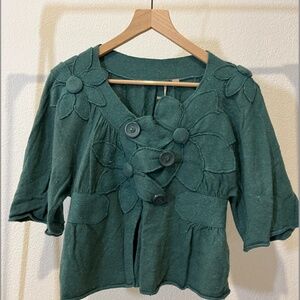Anthropologie Green Sweater – Large Fabric Floral Design & Buttons
